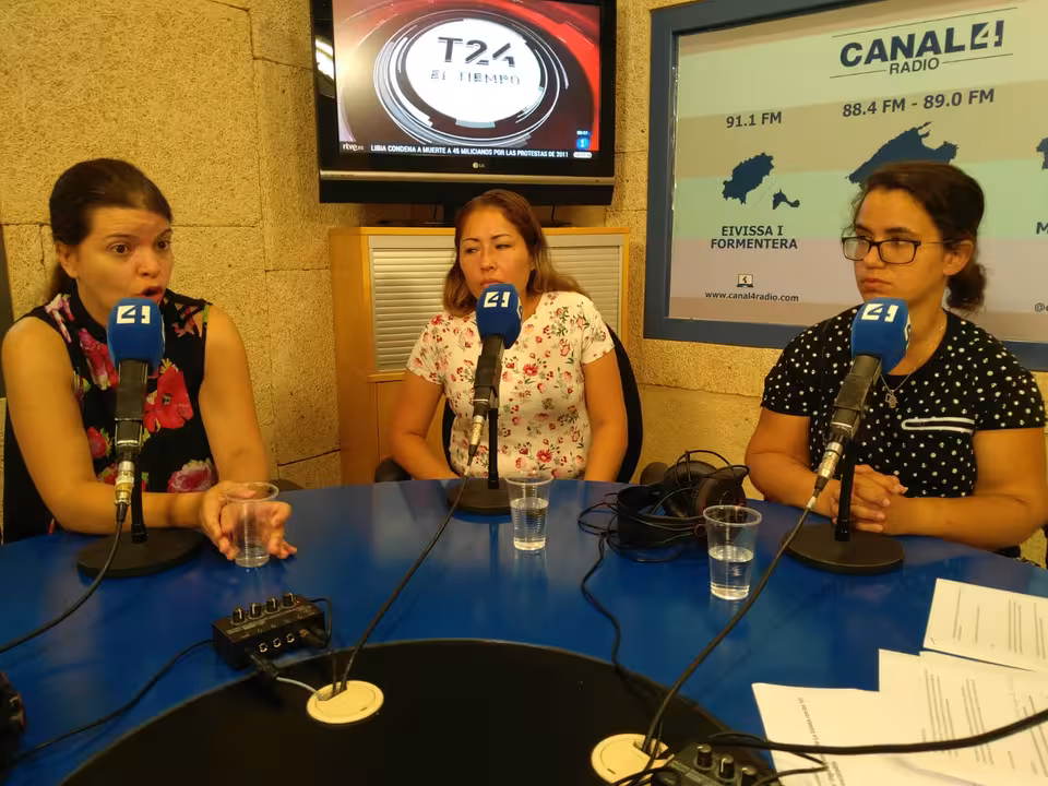 Juana Mendoza y Alma Vives