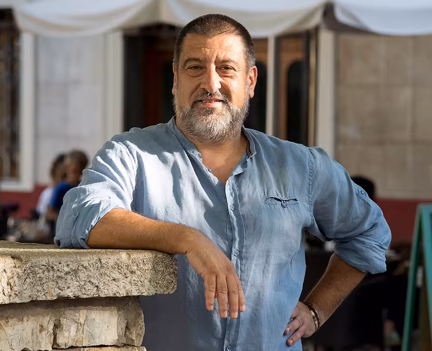 19/12/2020 Jesús Jurado, elegido nuevo portavoz de Podemos Palma.
Jesús Jurado, actual secretario autonómico de Memoria Democrática y Buen Gobierno del Govern balear, ha sido elegido nuevo portavoz de Podemos Palma en las votaciones realizadas este viernes noche por a militancia en los Círculos de la formación morada en el municipio.
POLITICA ESPAÑA EUROPA ISLAS BALEARES AUTONOMÍAS
PODEMOS