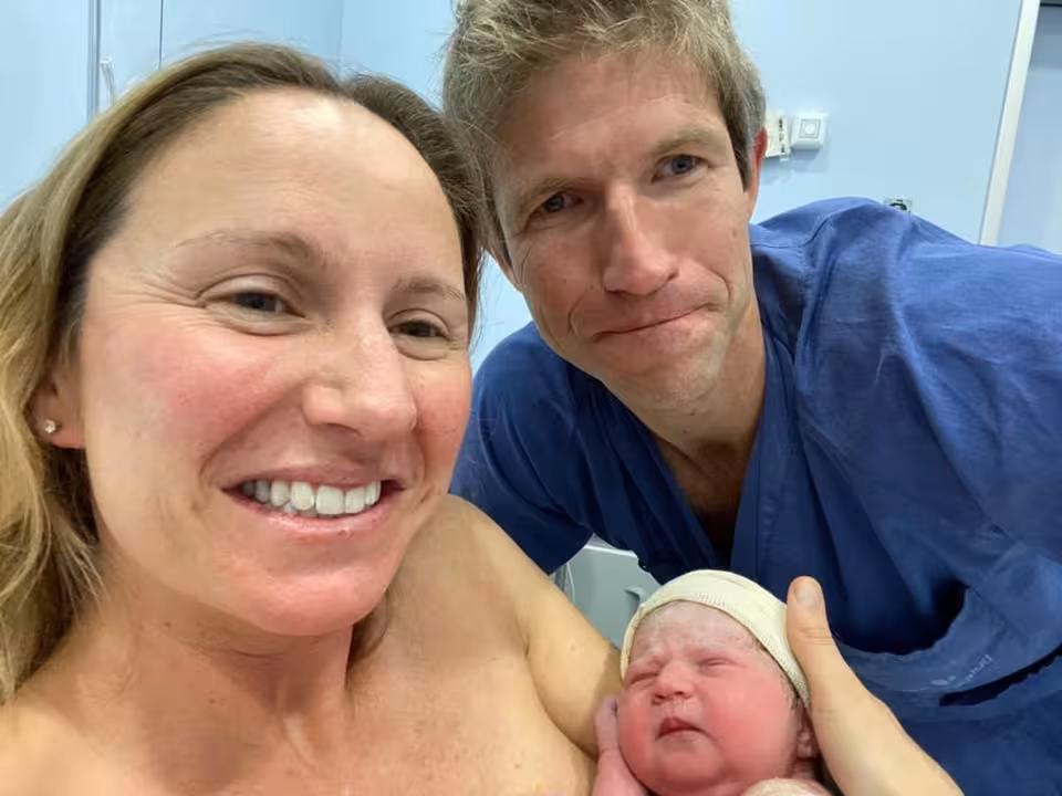 01/01/2021 Molly, la primera bebé de 2021 en Baleares, junto a sus padres.
SALUD ESPAÑA EUROPA ISLAS BALEARES AUTONOMÍAS
HOSPITAL QUIRÓNSALUD PALMAPLANAS