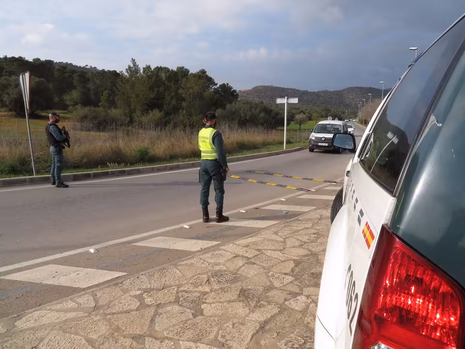Controles de la Guardia Civil.
SOCIEDAD ESPAÑA EUROPA ISLAS BALEARES AUTONOMÍAS
GUARDIA CIVIL