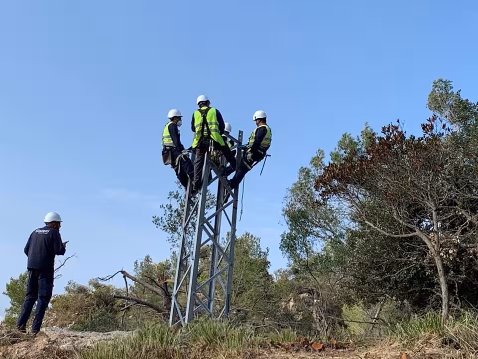 21/04/2021 Instalación de Endesa.
ECONOMIA ESPAÑA EUROPA ISLAS BALEARES AUTONOMÍAS
ENDESA
