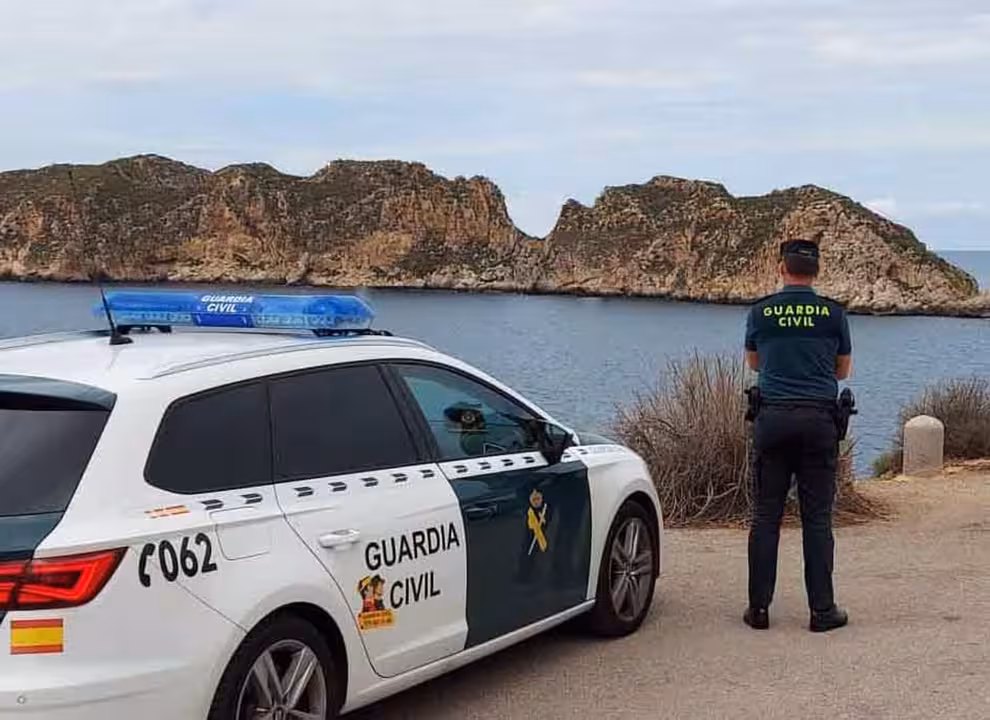 20-07-2021 Coche patrulla y agente de la Guardia Civil
SOCIEDAD ESPAÑA EUROPA ISLAS BALEARES
GUARDIA CIVIL