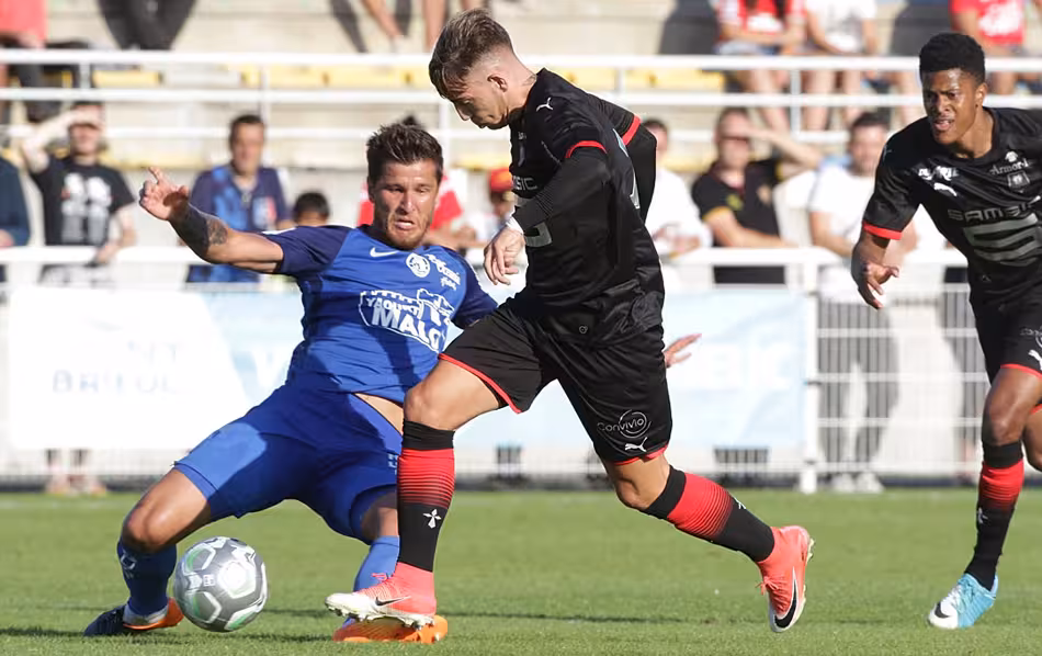 Brandon debuta con el Rennais
