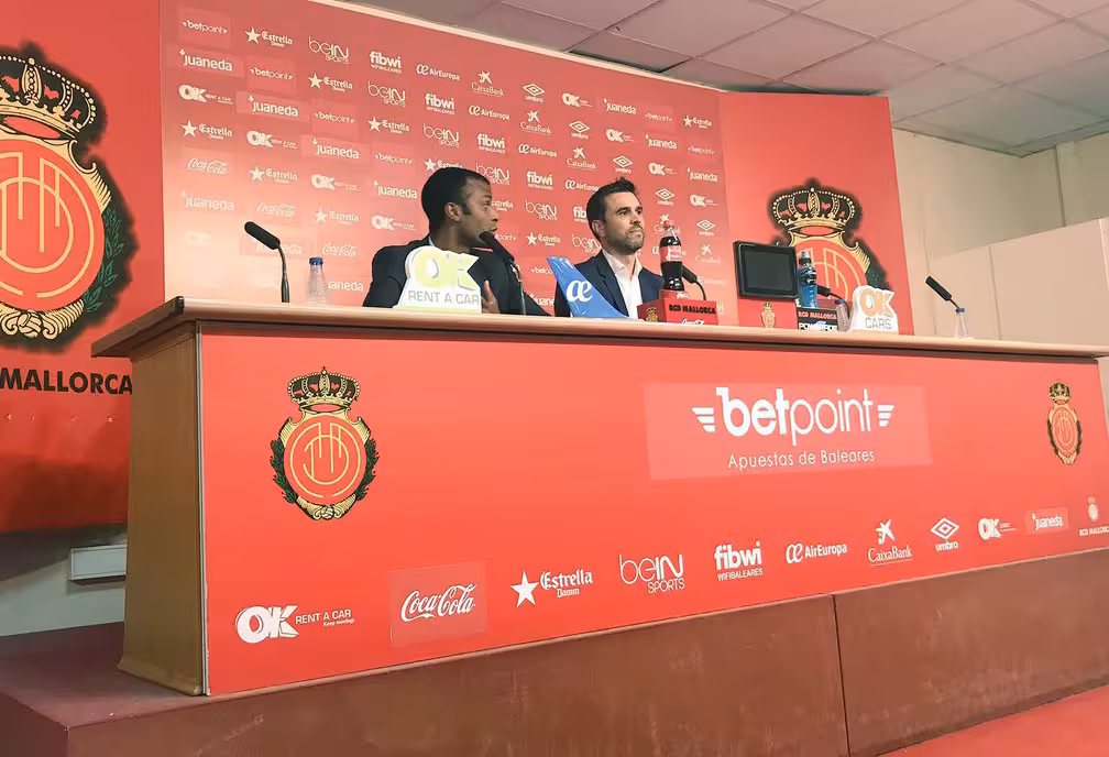 El Real Mallorca presenta a au patrocinador
