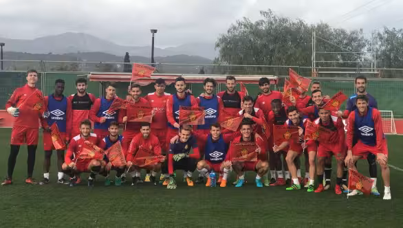 Banderas rojas Reciclajes Perez
