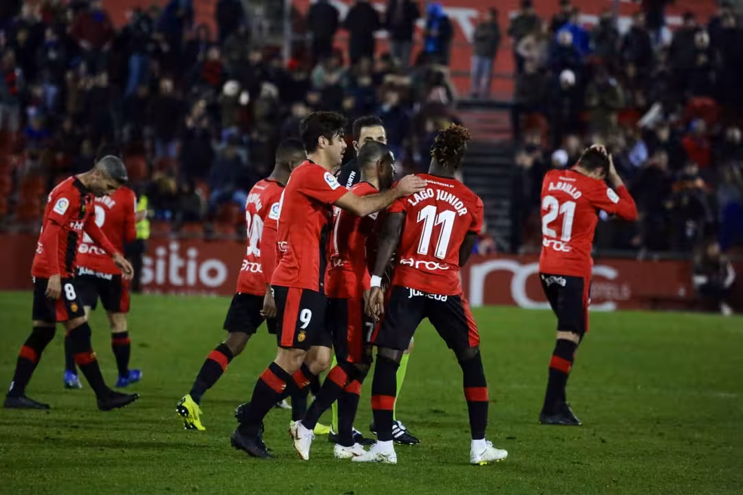 El Mallorca gana al Deportivo