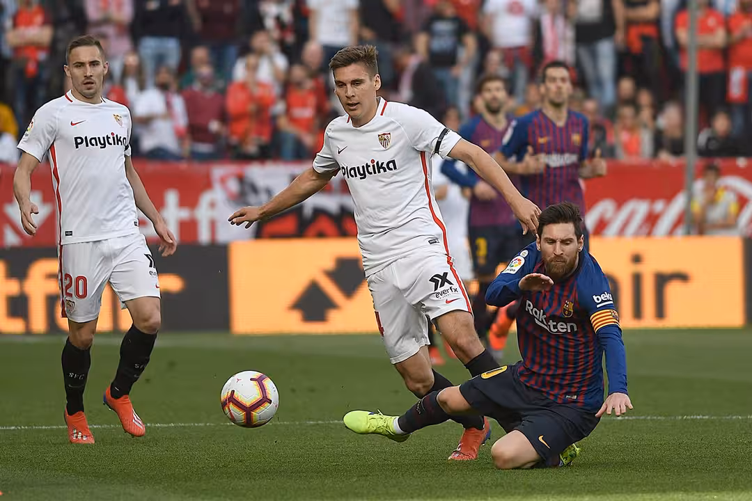 Messi gana al Sevilla