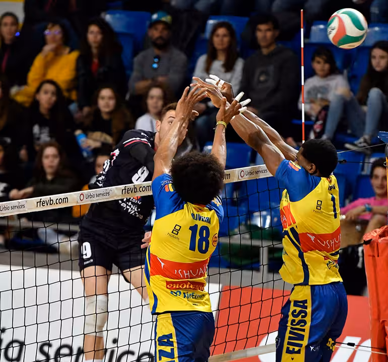 El Urbia Voley Palma pierde en Son Moix