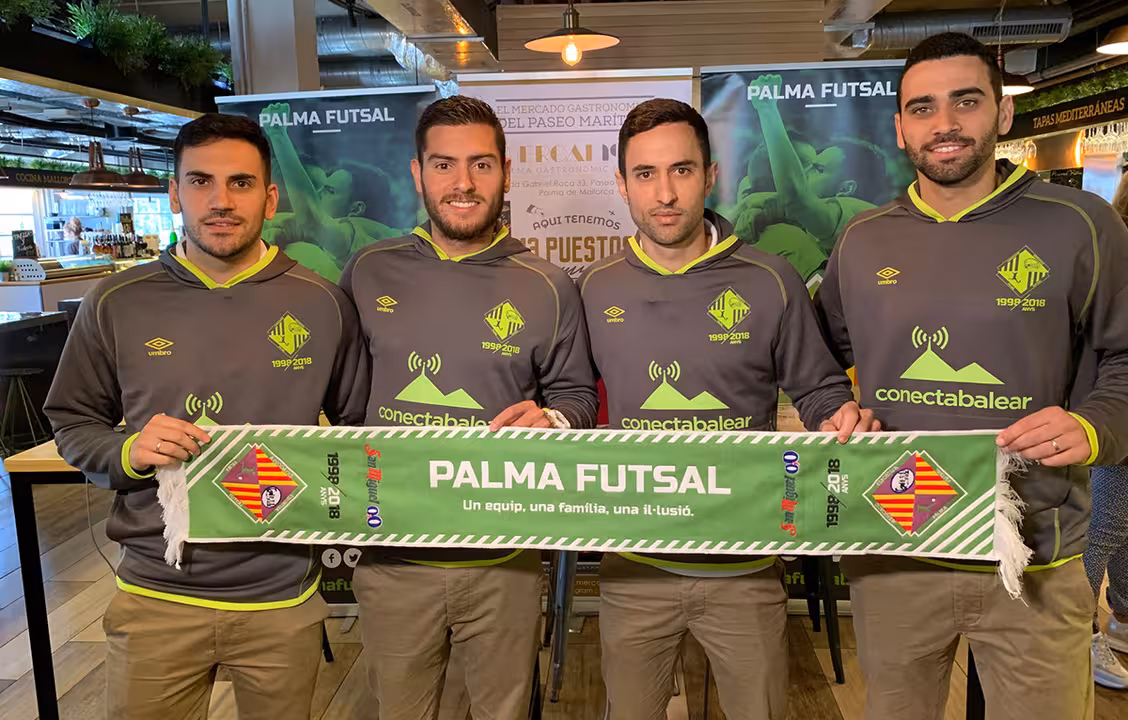 Palma Futsal con la bufanda