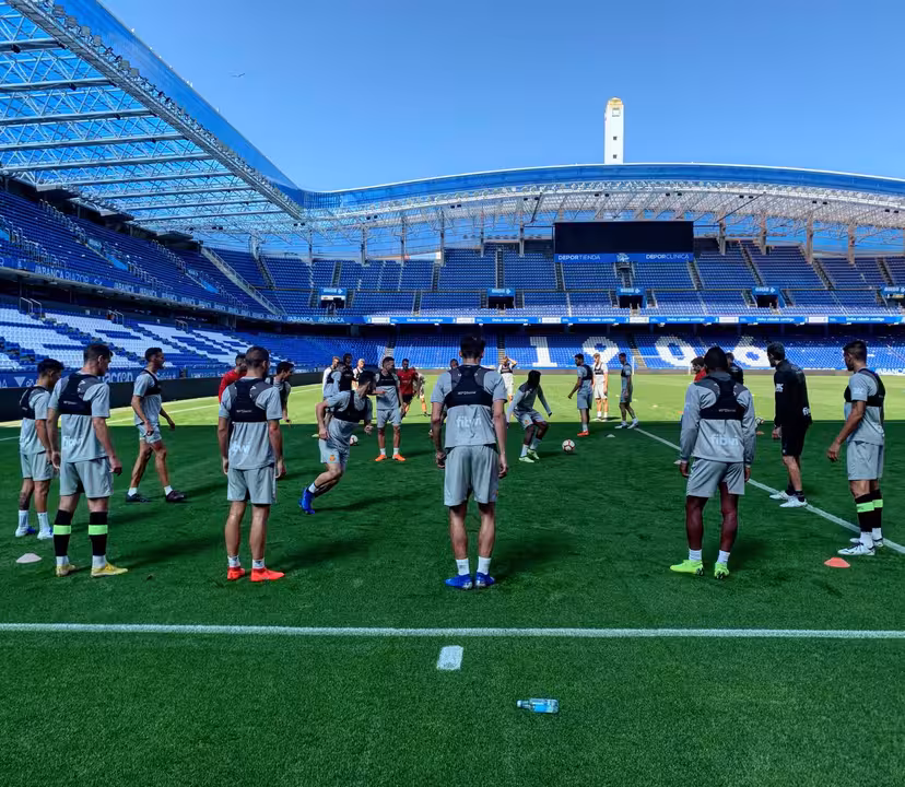 El Mallorca entrena en Riazor