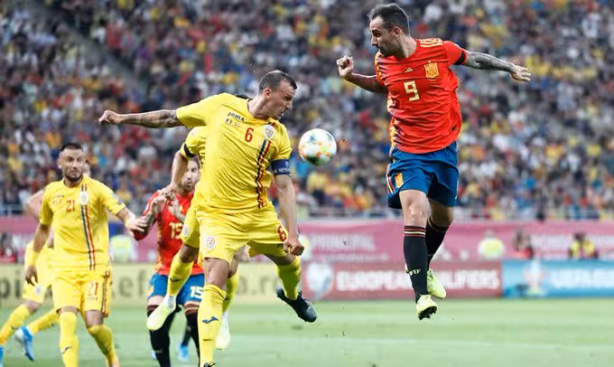 España gana en Rumania