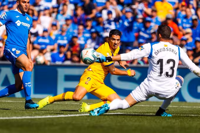 El FC Barcelona gana en Getafe