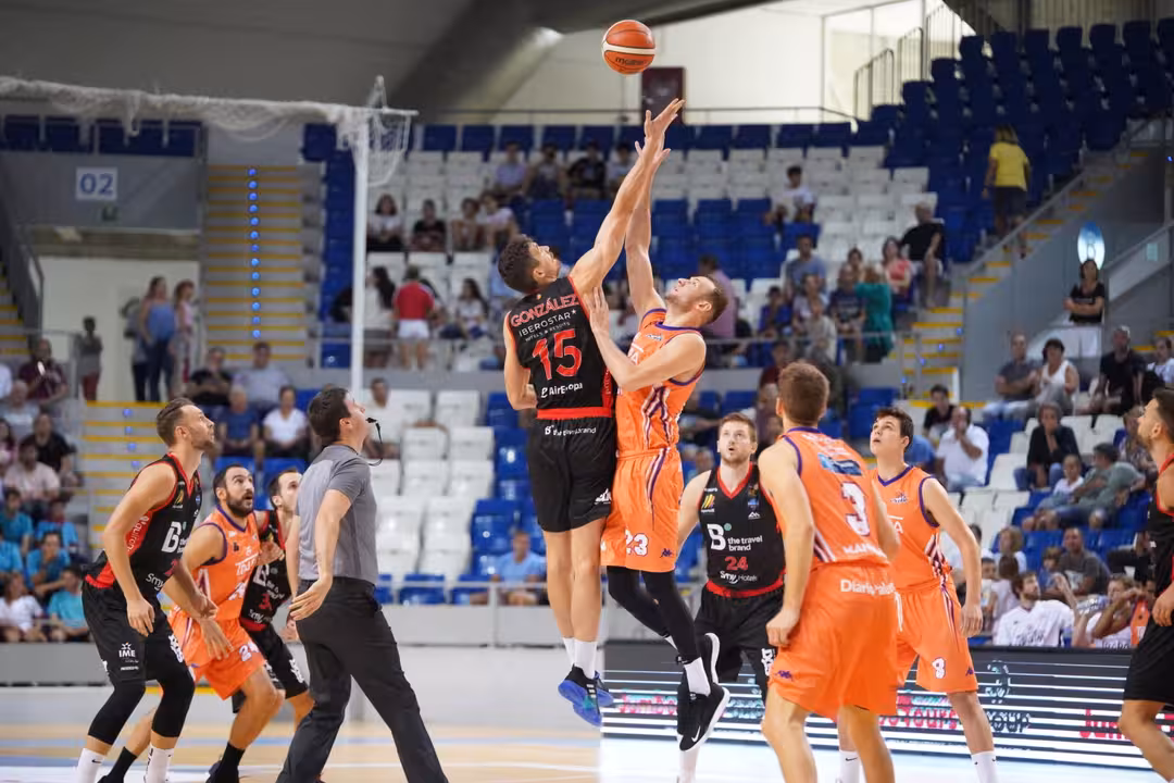 El B the travel brand cae ante el Palencia