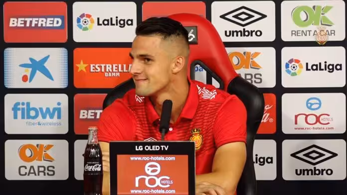 Martin Valjent en rueda de prensa