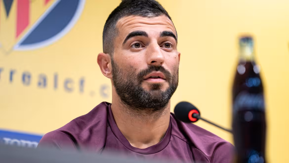 Albiol en sala de prensa