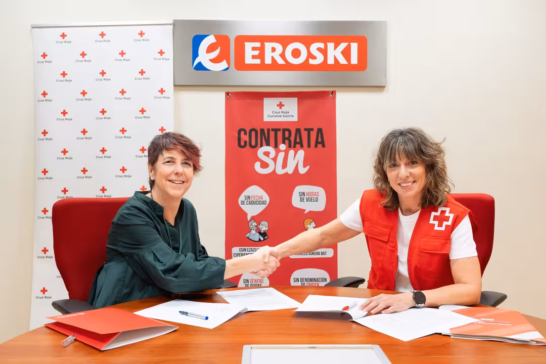 Elorrio 08-11-2024 Firma del convenio EROSKI - Cruz Roja para la inserción laboral de mujeres víctimas de violencia de género © MITXI