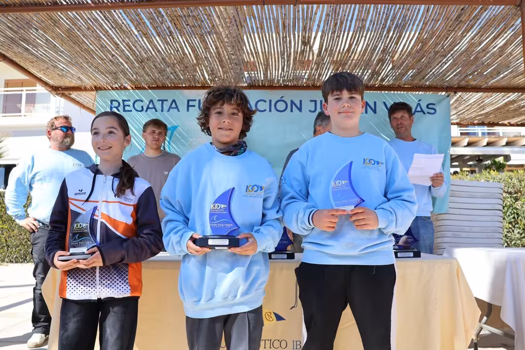 podium sub 13 Ian Campeón