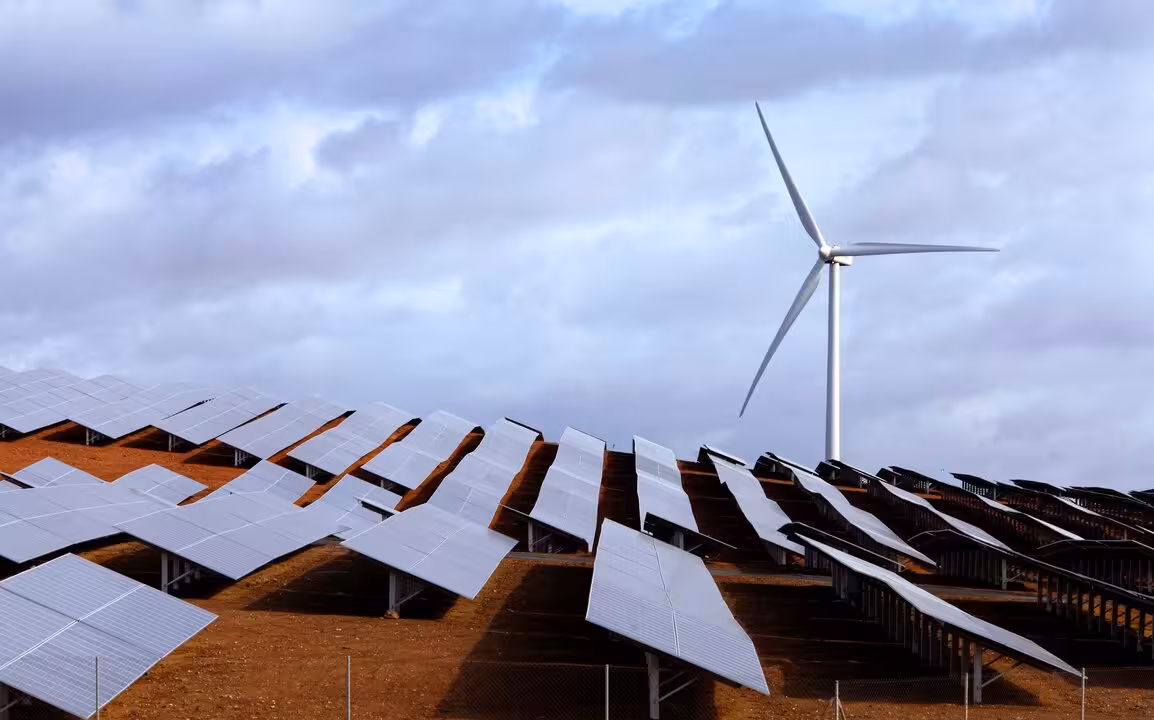 PARQUE EOLICO Y FOTOVOLTAICO DE IBERDROLA