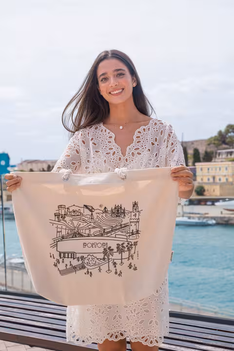 Foto con Tote Bag Porto Pi 2