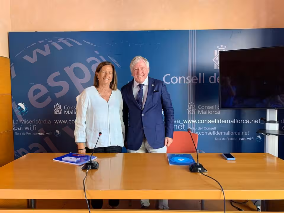 2025-08-06 El «call center» habilitat per Turisme atén al voltant de 1.500 crides mensuals des de la seva posada en marxa