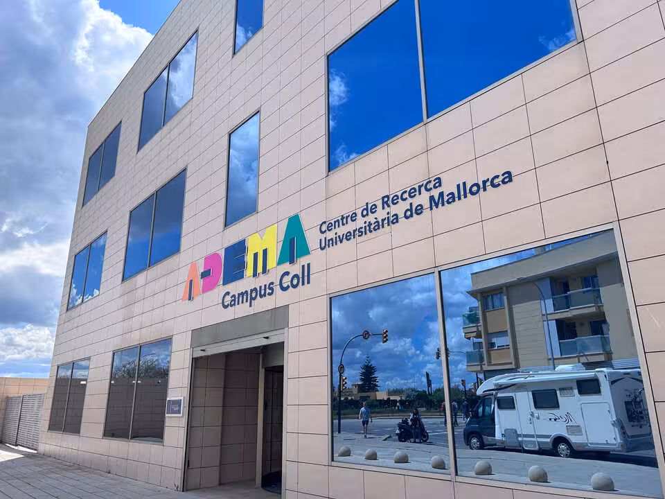 foto fachada de centro de investigación