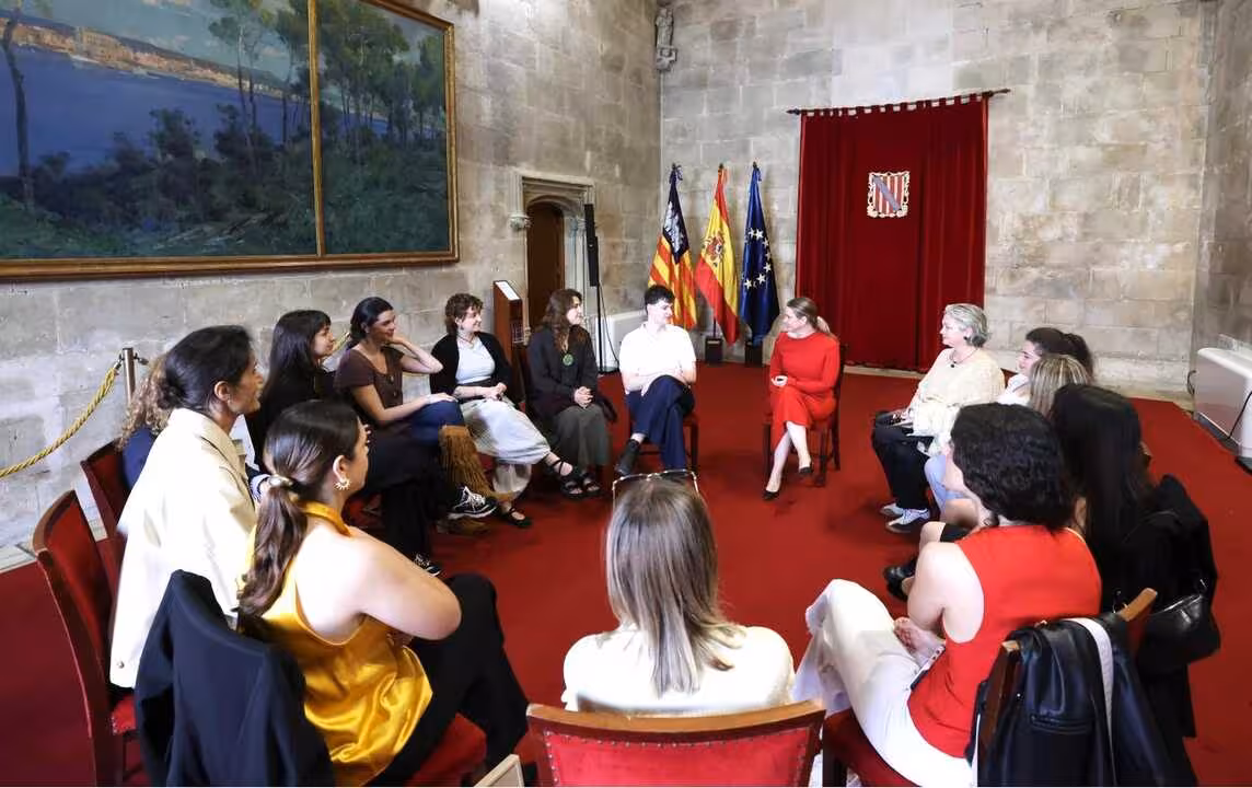 FOTO FAMILIA RECEPCI&Oacute;N ADEMA CONSOLAT