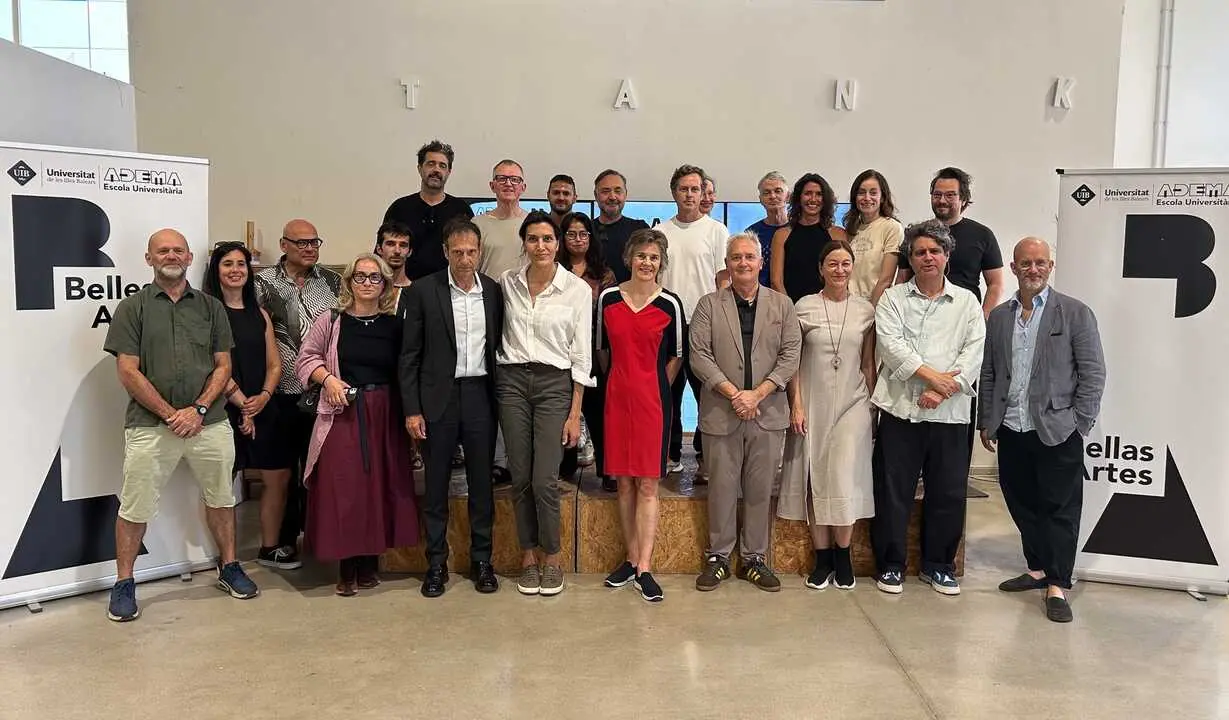 foto de familia de todas las universidades