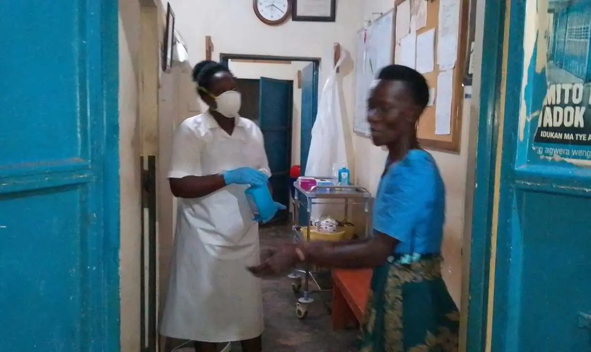Farmasol-&eacute;bola-uganda-atenci&oacute;nsociosanitaria