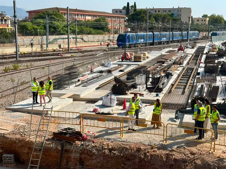 SFM impulsa la modernizaci&oacute;n de los talleres de Son Rull&aacute;n y adapta los horarios de agosto para seguir avanzando en las obras.