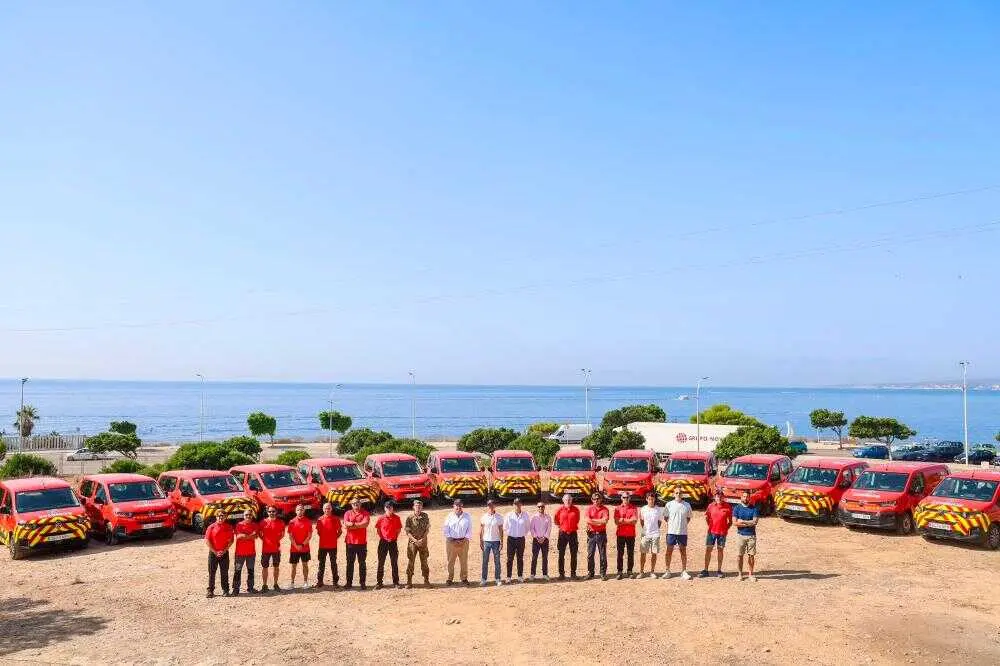 Presentación de las nuevas furgonetas de los Bomberos de Mallorca.