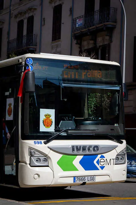 Autob&uacute;s de la EMT de Palma -F&uacute;tbol Mallorca.