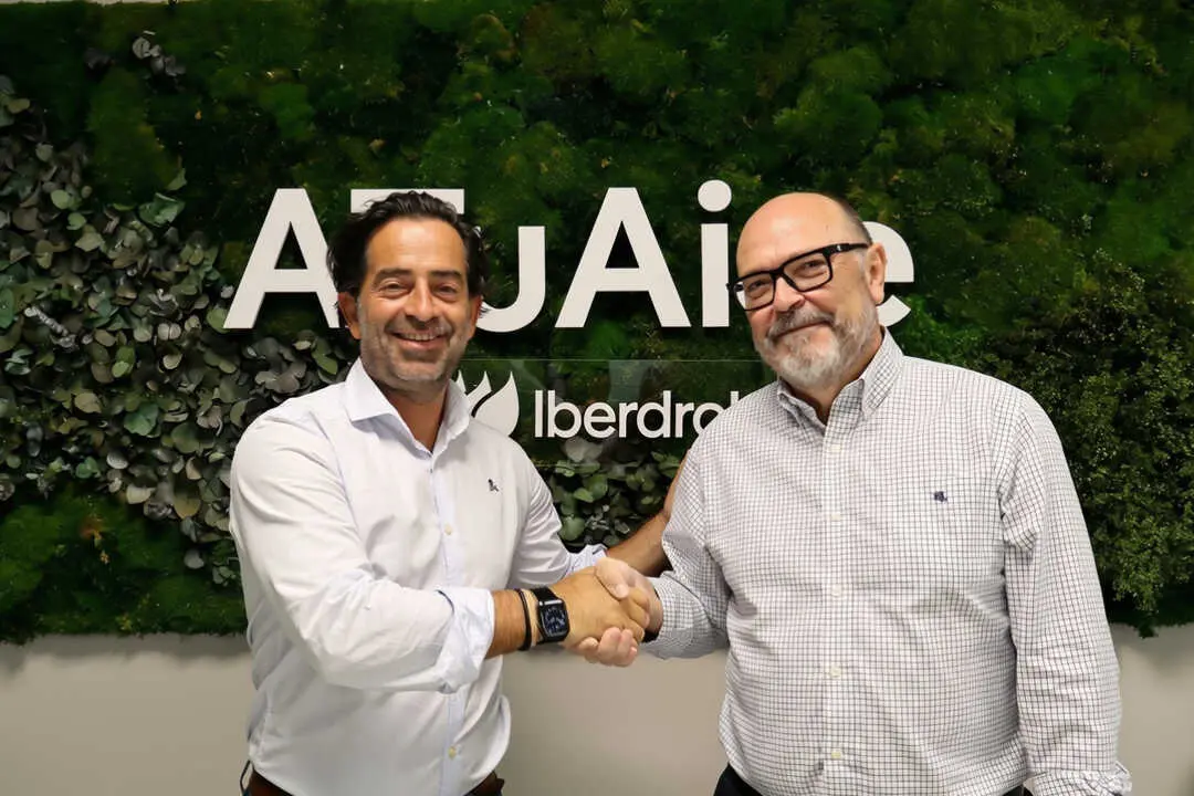 Carlos F.Cabeza (Mediterr&aacute;neo) y J.L. Guti&eacute;rrez (ATuAire by Iberdrola)