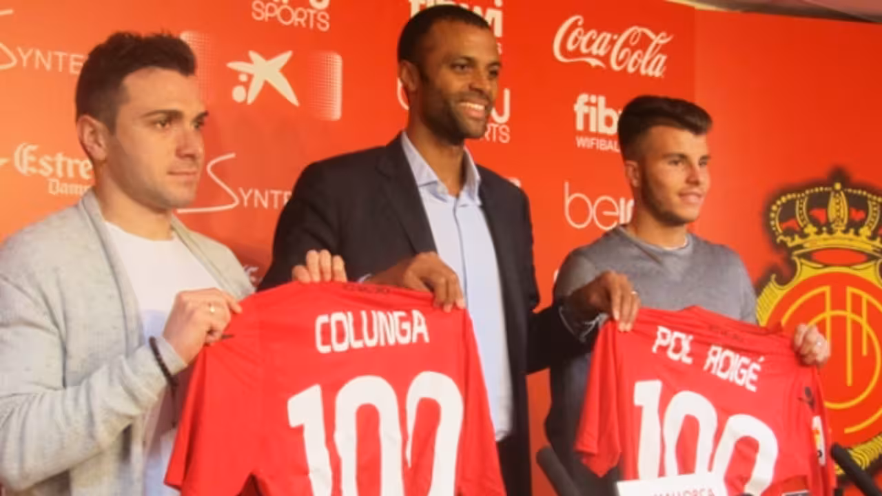 Colunga con Maheta Molango