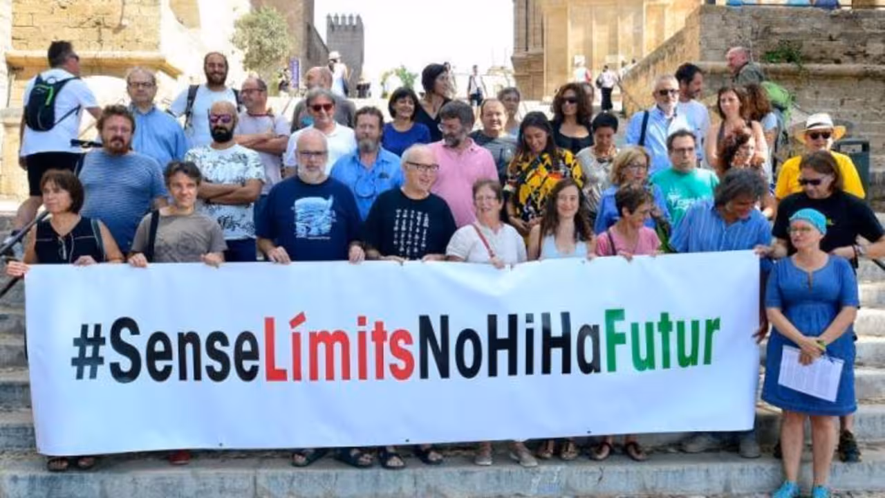 manifestacion sense limits no hi ha futur la nueva plataforma contra el turismo de masas