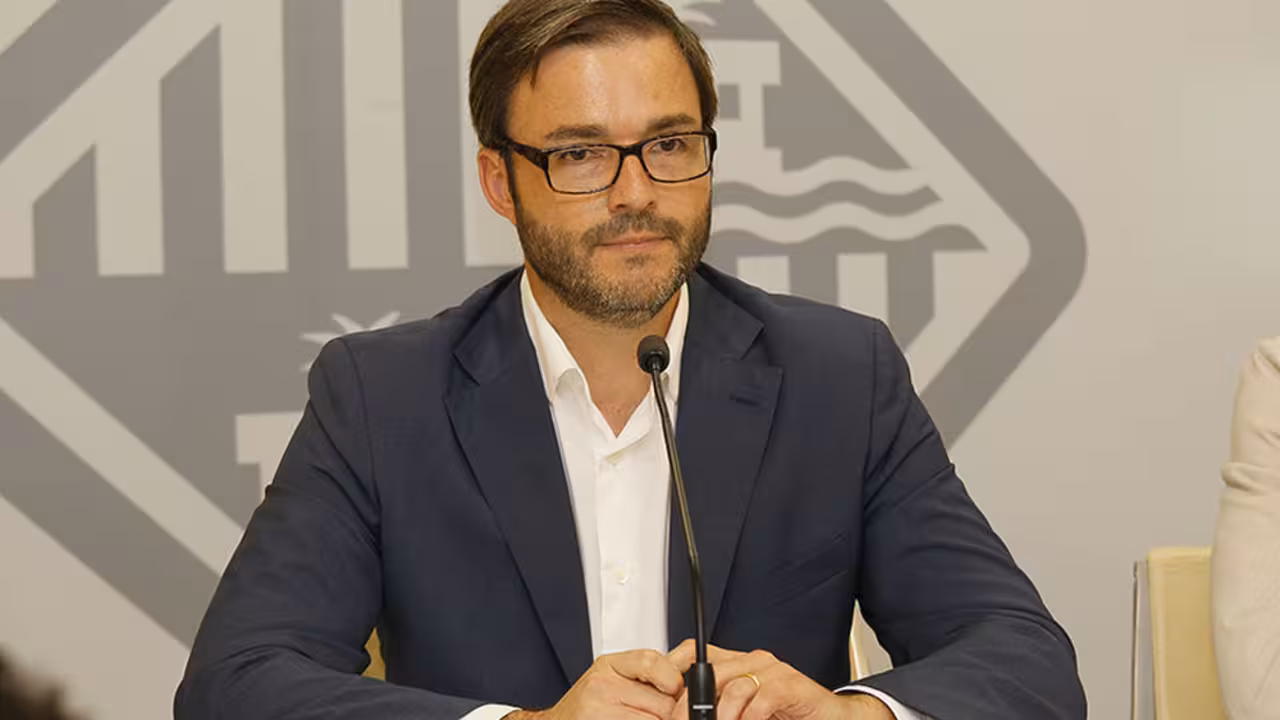 Jose Hila el alcalde de Palma en una rueda de prensa