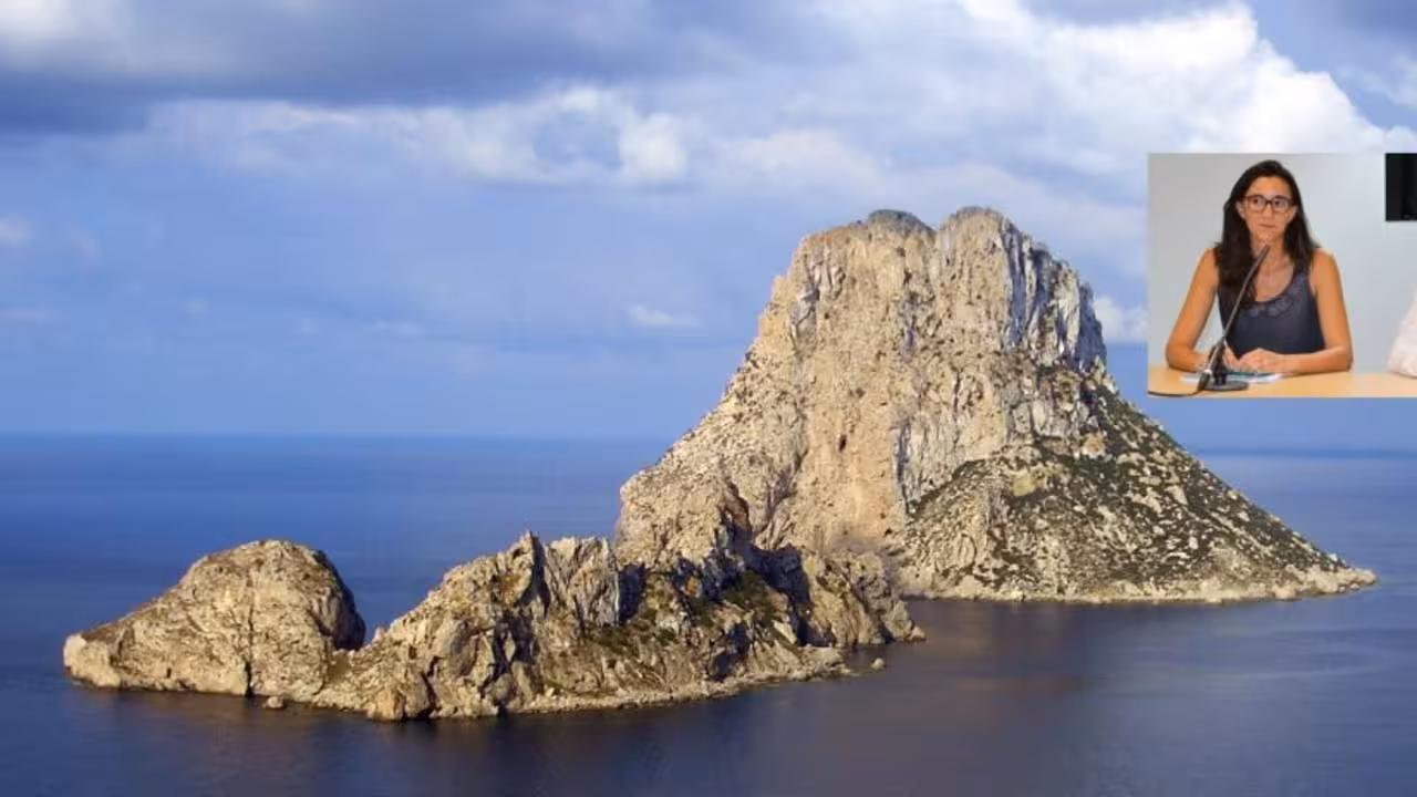 Caterina Amengual y Es Vedrà