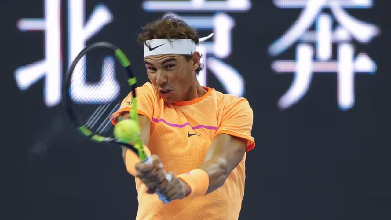 Rafel Nadal cae en Brisbane