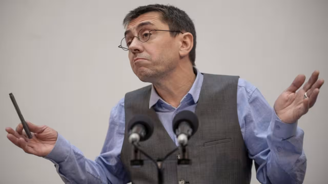 juan carlos monedero podemos|monedero junto a iglesias y errejón