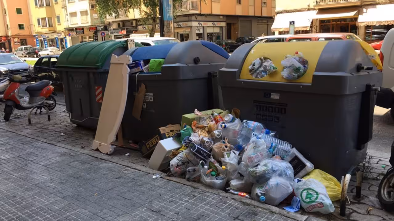 Emaya deja calles sin limpiar