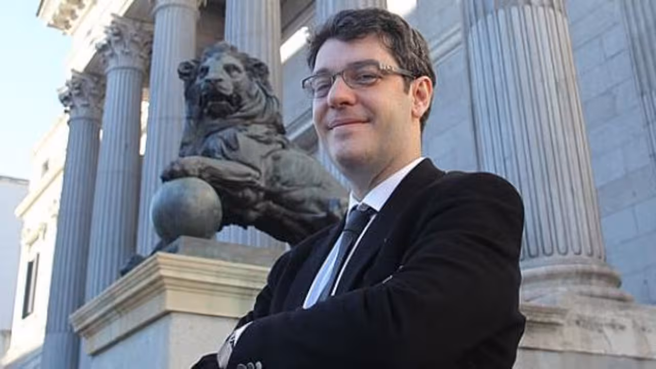 alvaro nadal nuevo ministro de turismo