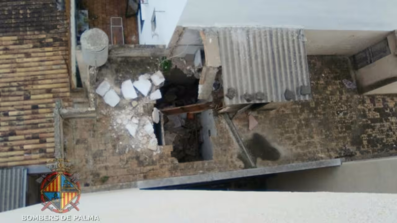 edificio abandonado derrumbado
