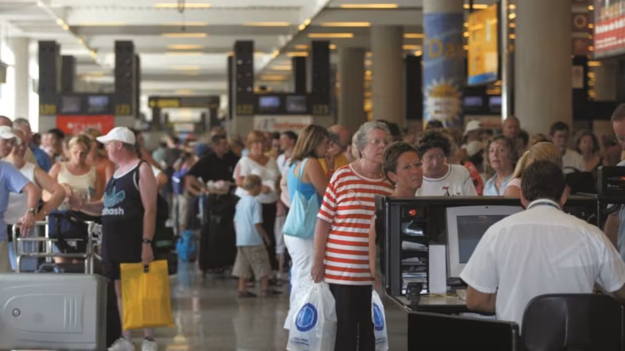 turistas aeropuertp