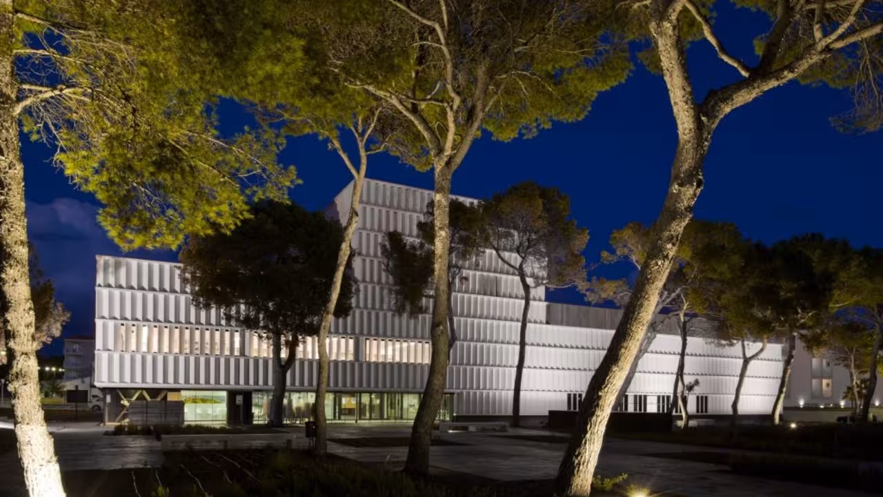 centre cultural cala ratjada|