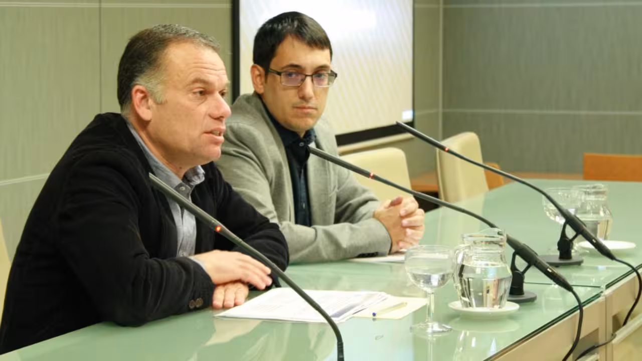 negueruela_atur|cola del paro