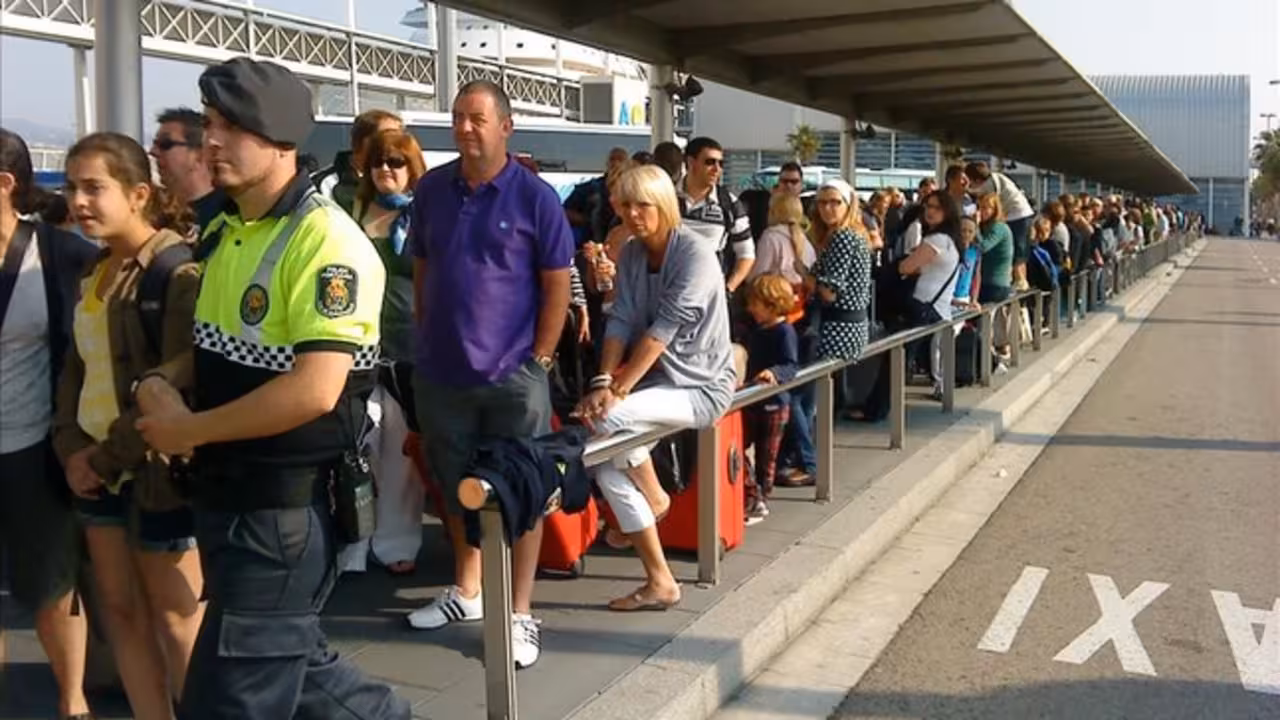 aeropuerto colas taxis