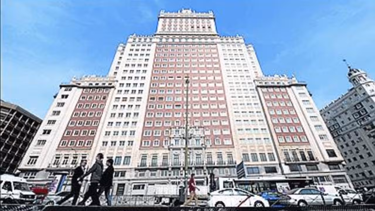 edificio españa RIU