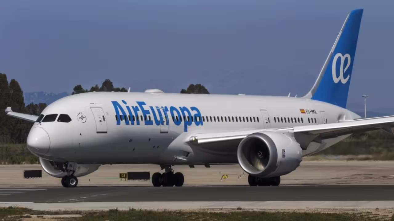 Dreamliner_Air_Europa_Boeing_787