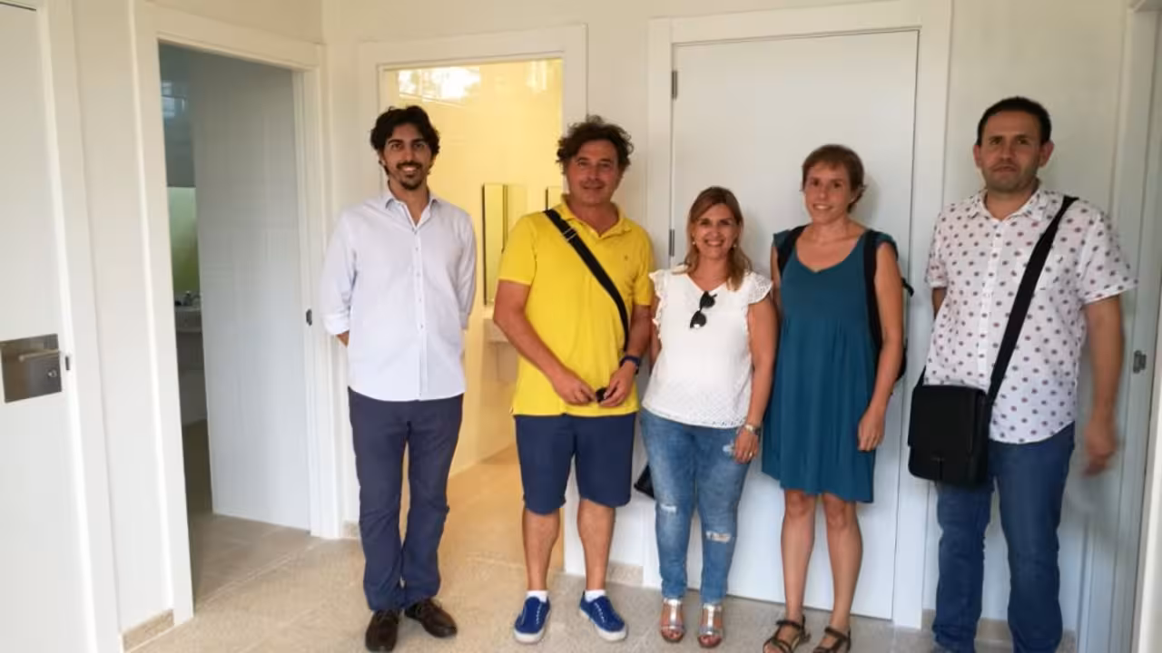 Ses_Salines_banys_escola