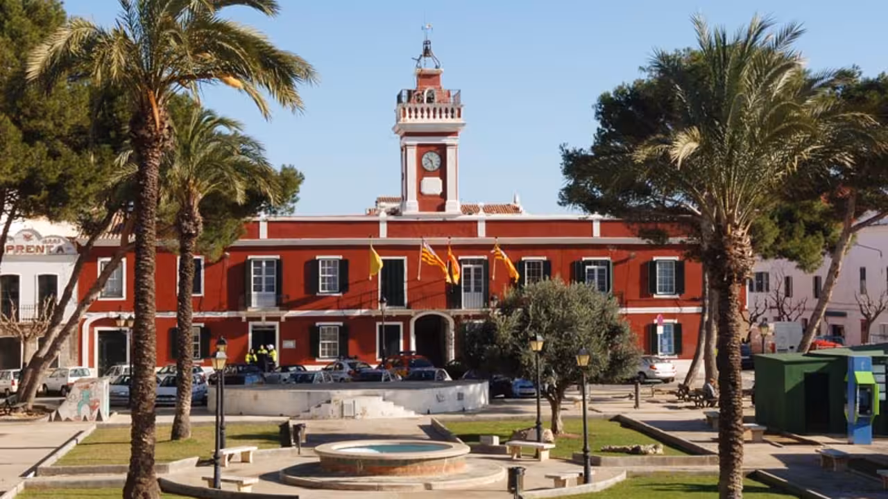ajuntament es castell