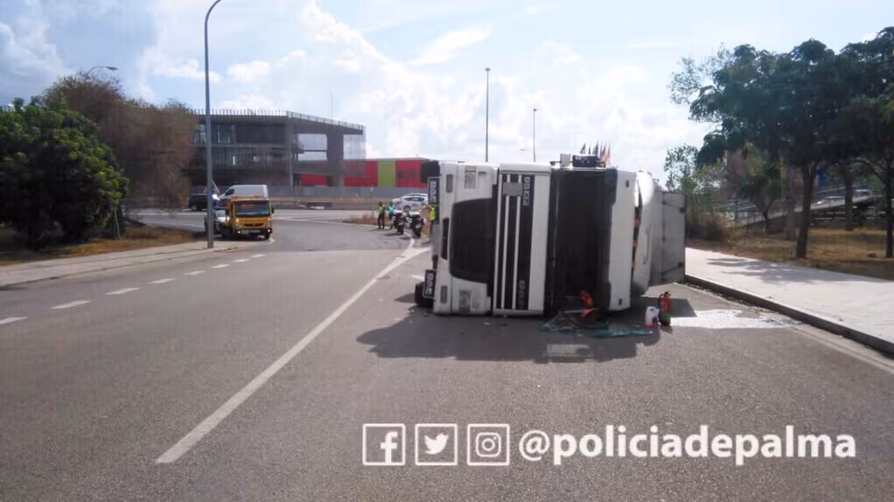 Camion volcado